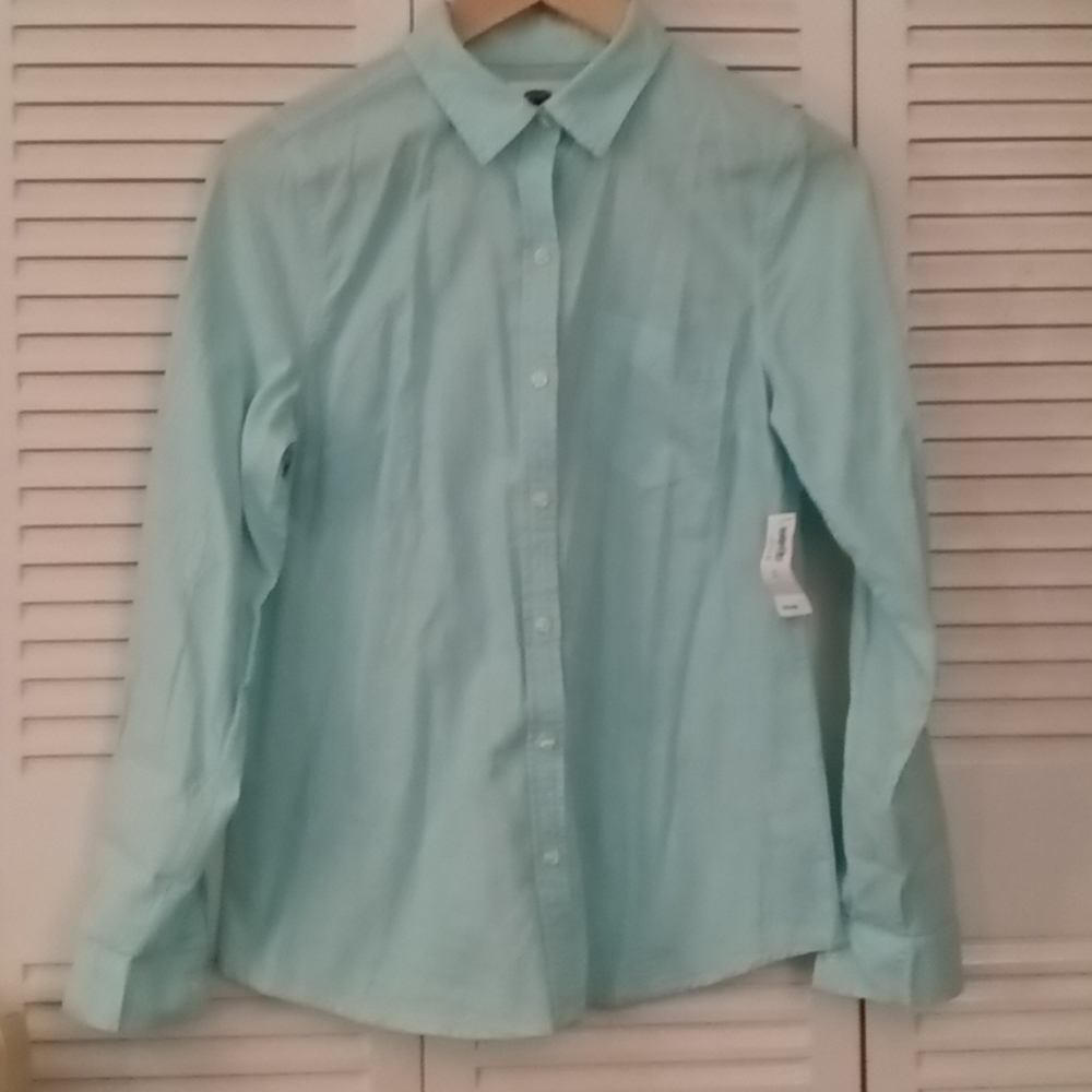 Old navy,turquoise blue, Long sleeves, button down,  New Never Worn. 100%Cotton